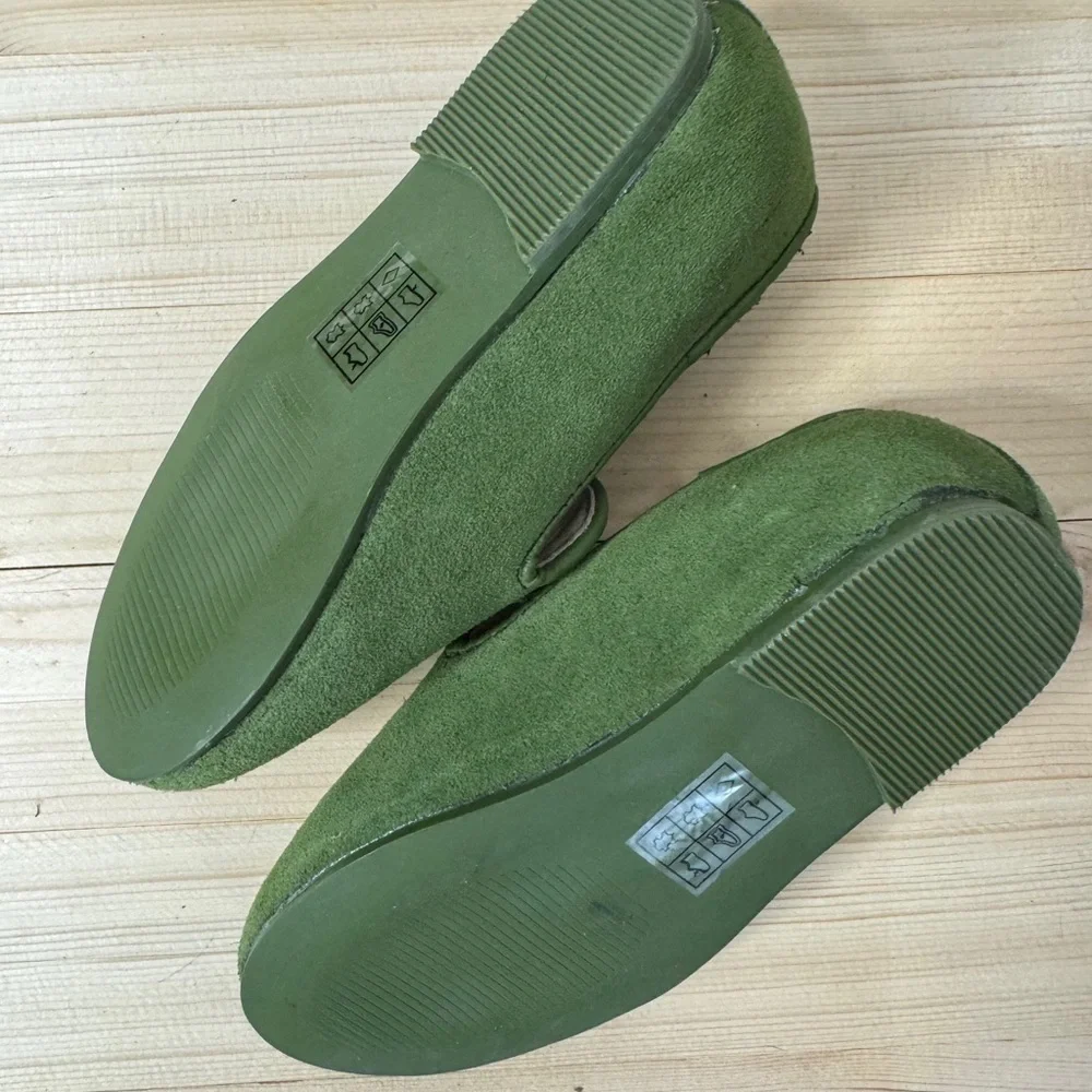 AKID Green Skeleton Loafers with Gold. Size 10, Excellent Condition. HTF